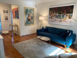 101 Collins Ave in Miami Beach, FL - Building Photo - Building Photo