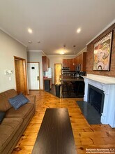 17 Garrison St, Unit 4 in Boston, MA - Foto de edificio - Building Photo