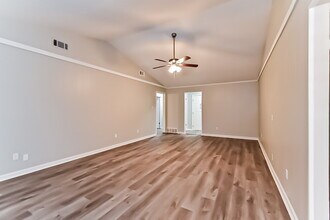 4041 Keynon Dr in Memphis, TN - Foto de edificio - Building Photo