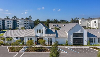 Campus Circle Gainesville in Gainesville, FL - Foto de edificio - Building Photo