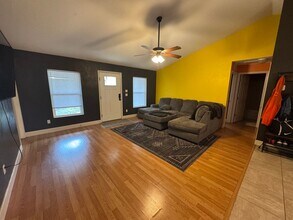 1820 E University Ave in Gainesville, FL - Building Photo - Building Photo
