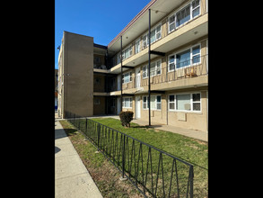 5550 W 22nd Pl in Cicero, IL - Foto de edificio - Building Photo