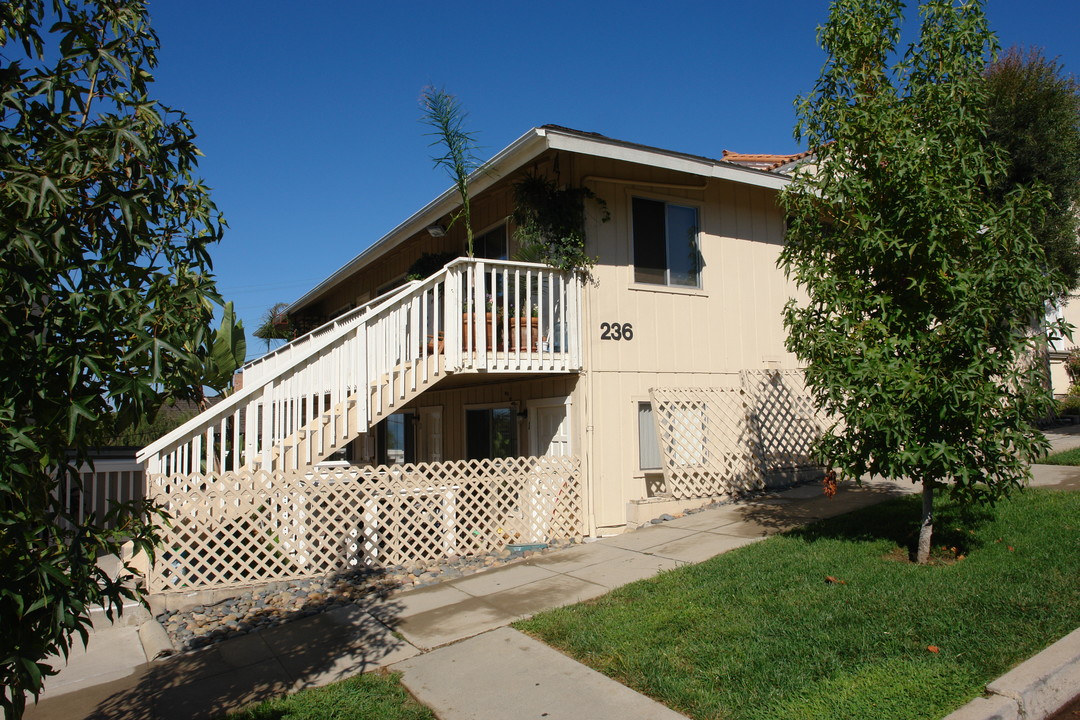 236-244 2nd St in Encinitas, CA - Building Photo