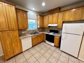 5403 Evans Ave in Austin, TX - Building Photo - Building Photo