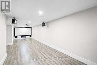 26 Gatwick Ave in Toronto, ON - Building Photo - Building Photo