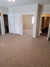 351 Chicago Rd in Paw Paw, IL - Building Photo - Building Photo