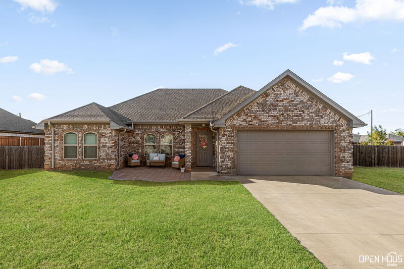 306 Driftwood Dr in Wichita Falls, TX - Building Photo