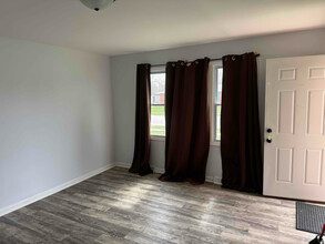 5602-4 Aspen Ave in Portage, IN - Building Photo - Building Photo