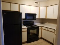 855 Clyde Ave photo'