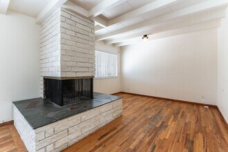 4167 Melody Ln in Las Vegas, NV - Building Photo - Building Photo