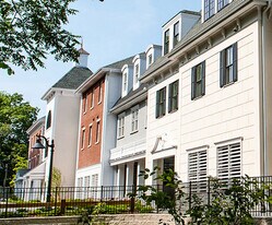 Metro Star - Metro 121 in Milford, CT - Building Photo