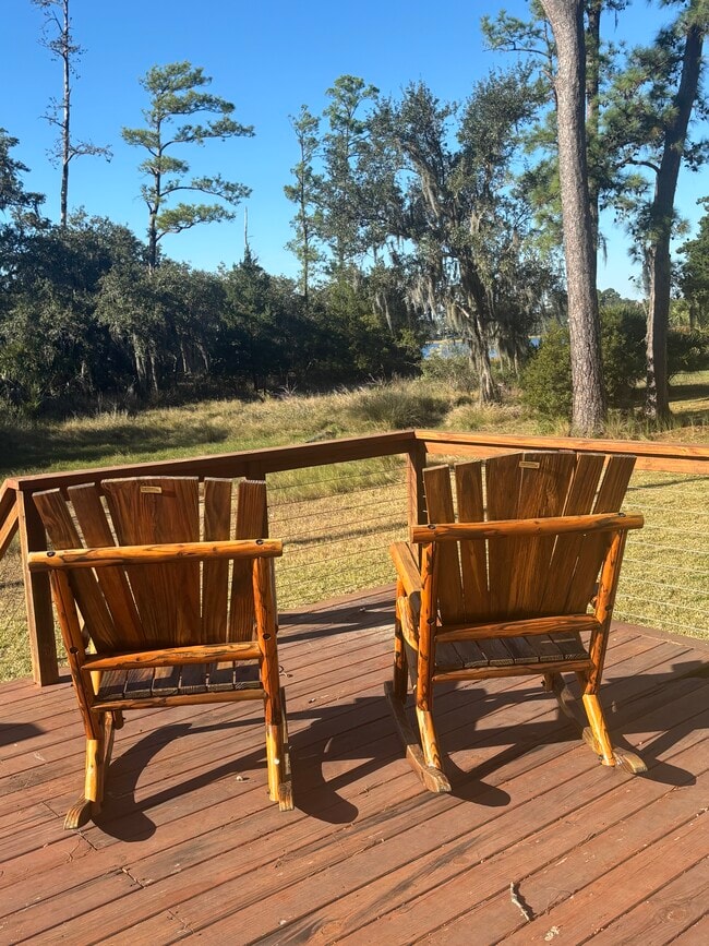 44 W River Dr in Beaufort, SC - Building Photo - Building Photo