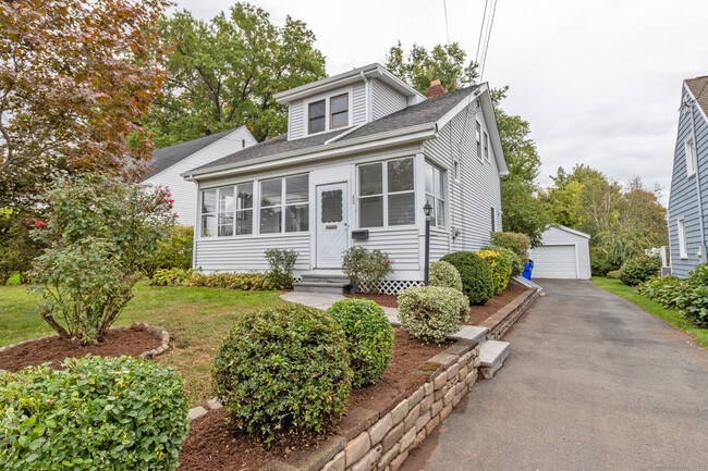 43 Dartmouth Ave in West Hartford, CT - Building Photo - Building Photo