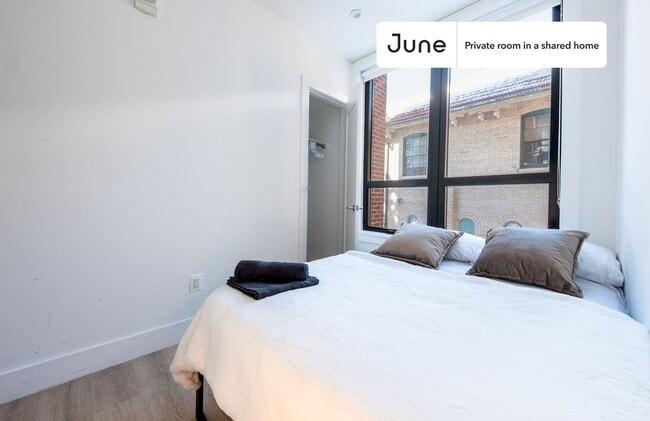 Room in Shared 4 bed/2 bath home, Unit C in Washington, DC - Foto de edificio - Building Photo