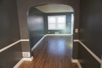 3811 Lyndale Ave in Baltimore, MD - Foto de edificio - Building Photo