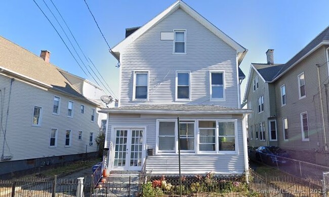 322 Catherine St in Bridgeport, CT - Building Photo - Building Photo