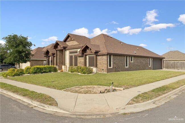 522 Camila St in Edinburg, TX - Building Photo - Building Photo
