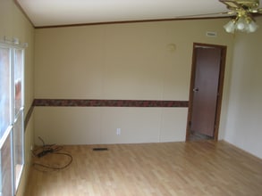 124 Angie Dr in Toney, AL - Foto de edificio - Building Photo