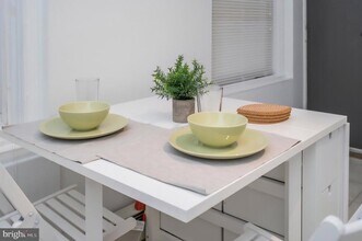 1413 Lombard St in Philadelphia, PA - Building Photo - Building Photo