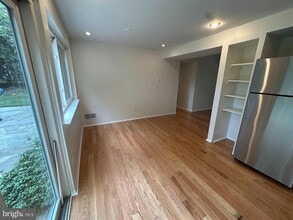 11613 Piney Lodge Rd in North Potomac, MD - Building Photo - Building Photo