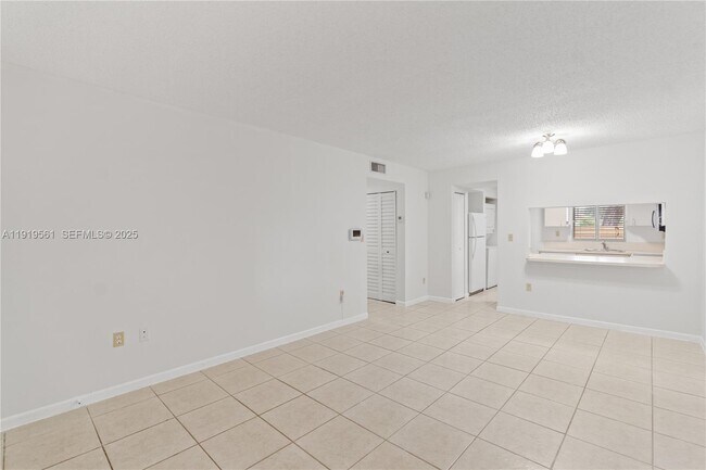 14900 SW 82nd Terrace in Miami, FL - Building Photo - Building Photo
