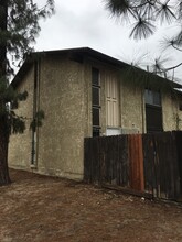 7972 Midhurst Dr in Highland, CA - Building Photo - Building Photo