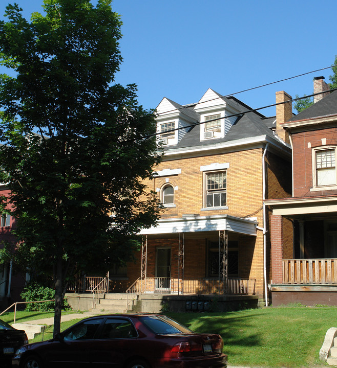 420 S Fairmount St in Pittsburgh, PA - Building Photo