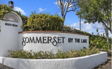 870 S Rancho Santa Fe Rd, Unit E in San Marcos, CA - Foto de edificio - Building Photo