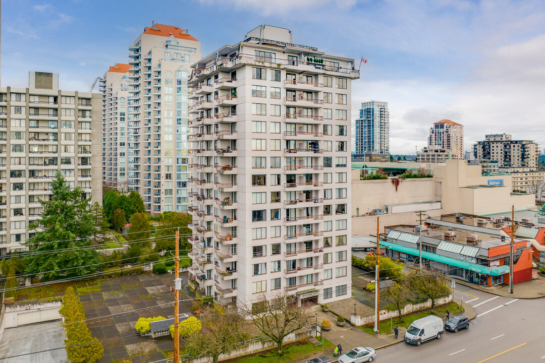 Devonshire House in New Westminster, BC - Building Photo