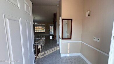 301 Nesbitt St in Palm Bay, FL - Building Photo - Building Photo