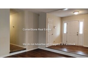 6301 Lakehaven Dr in Fayetteville, NC - Building Photo - Building Photo