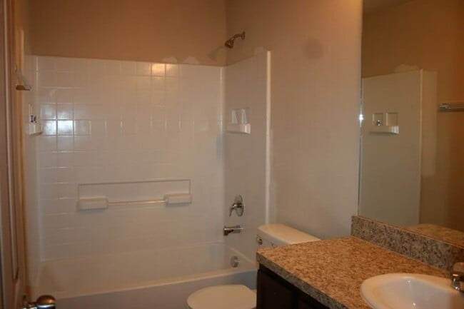 19022 Zanardo Ct in Katy, TX - Foto de edificio - Building Photo
