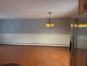 18062 Meadow Creek Dr in Anchorage, AK - Building Photo - Building Photo