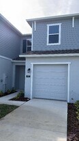 382 Sol Vis Dr in Dundee, FL - Building Photo