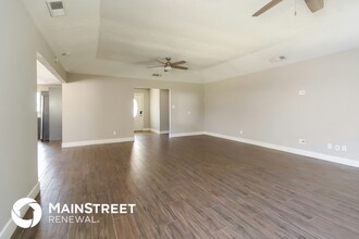 2662 S Woodloch St in Conroe, TX - Building Photo - Building Photo