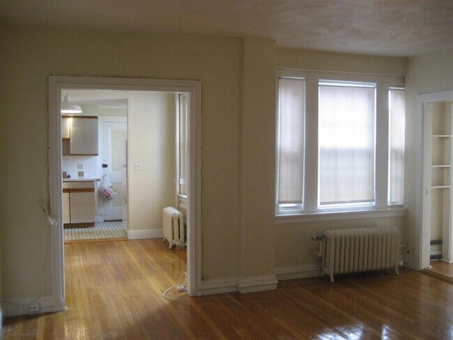 4 Craigie Cir in Cambridge, MA - Building Photo - Building Photo