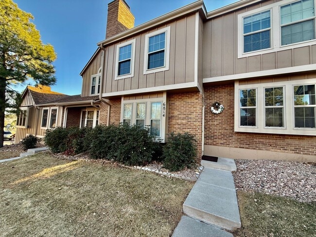 property at 6814 Ravencrest Dr