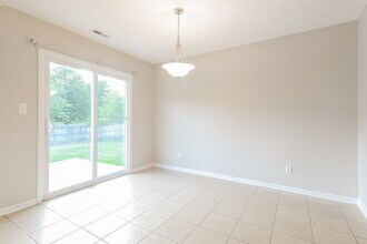 140 Park Pl Blvd in Avon, IN - Building Photo - Building Photo