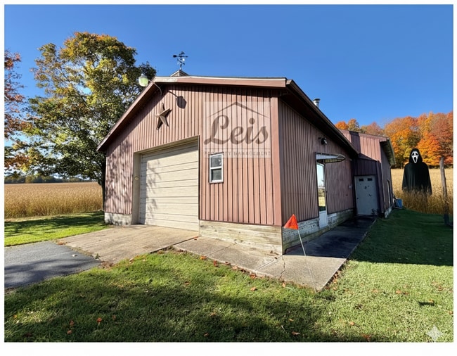 3520 Ditmer Rd in Laura, OH - Building Photo - Building Photo