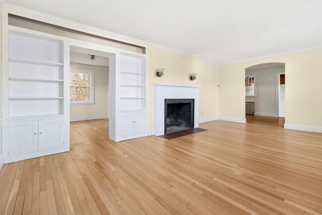 43 Northbourne Rd, Unit 1 in Boston, MA - Building Photo - Building Photo