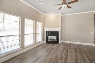 16016 Promontory Rd in Edmond, OK - Building Photo - Building Photo