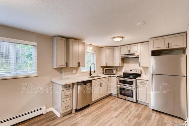 5408 Cody St in Arvada, CO - Building Photo - Building Photo