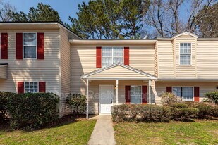 4726 Linfield Ln in North Charleston, SC - Building Photo