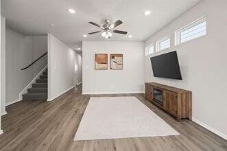 3225 Hampton Dr in Richland Hills, TX - Building Photo - Building Photo