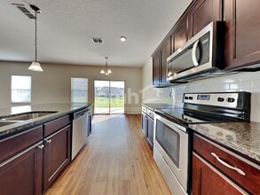 3308 Roundabout Dr in Middleburg, FL - Building Photo - Building Photo