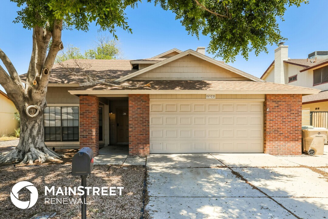 5322 W Riviera Dr in Glendale, AZ - Building Photo