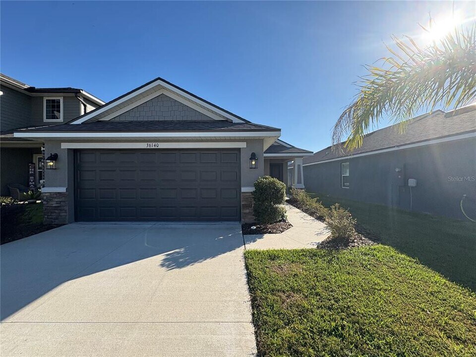 36140 Trinity Glade Rd in Dade City, FL - Building Photo