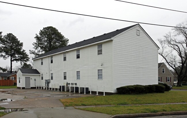 33 Harris Rd in Portsmouth, VA - Building Photo - Building Photo