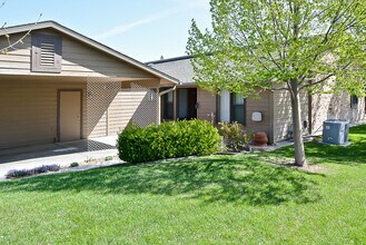 2988 S Owyhee St in Boise, ID - Building Photo - Building Photo