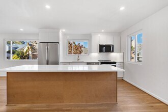 618 19th St S in Arlington, VA - Building Photo - Building Photo